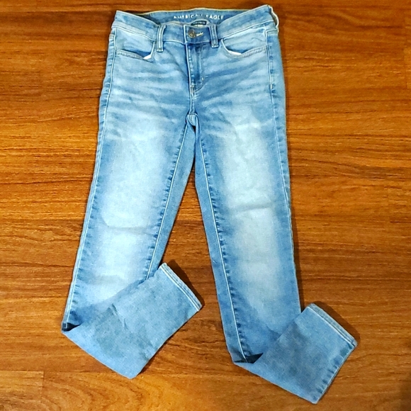 American Eagle Outfitters Denim - American Eagle Super Stretch Women's Jegging - Size 2 Regular